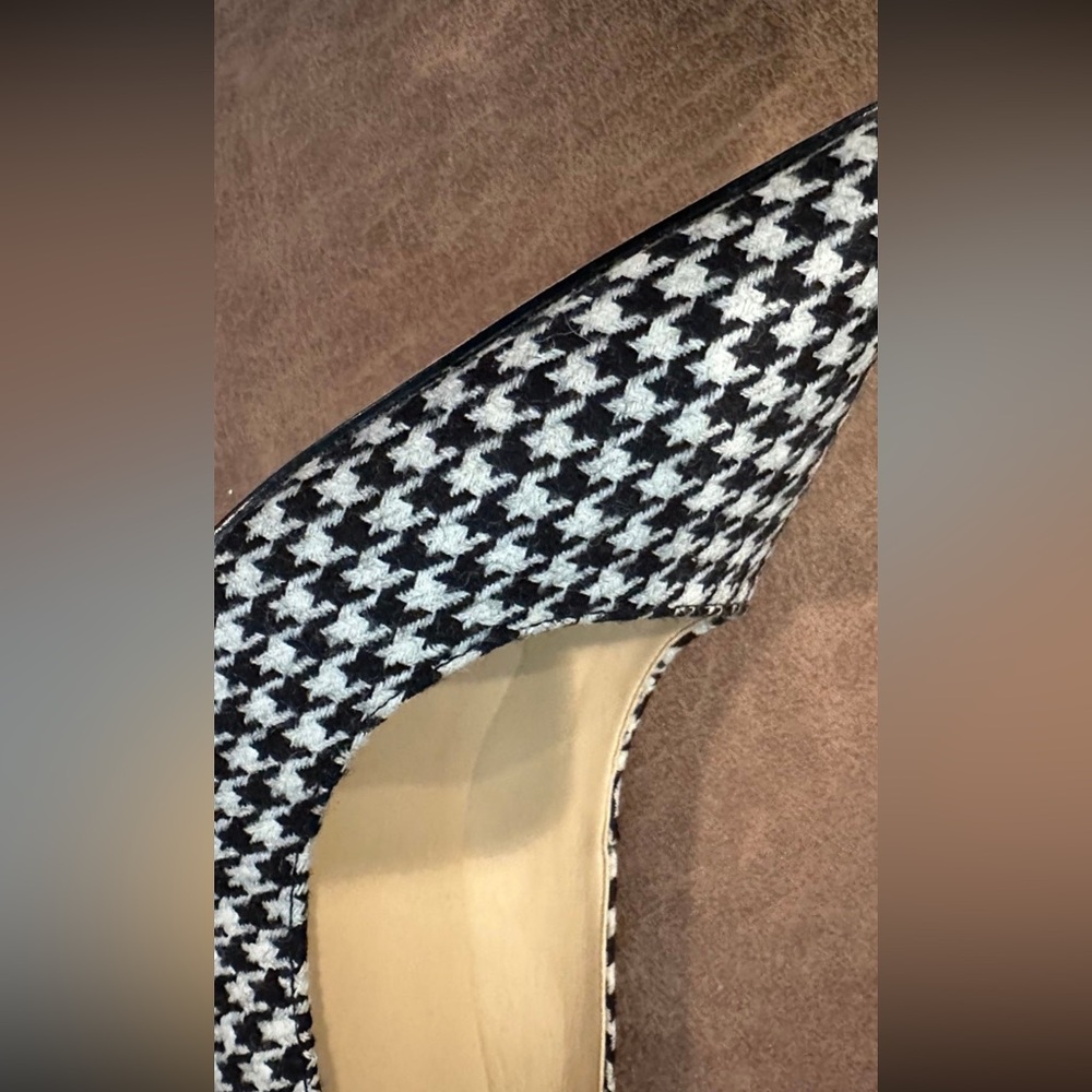 Ivanka Trump Houndstooth Heels - Picture 3 of 6
